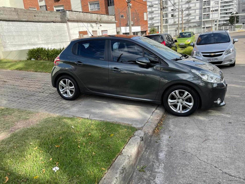 Peugeot 208 1.2 Francés Nivel 5