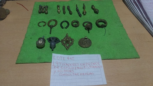 19 Tiradores De Bronce De Estilo Lote 442