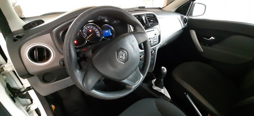 Renault Logan 2014 1.6 Expression Hi-power 4p