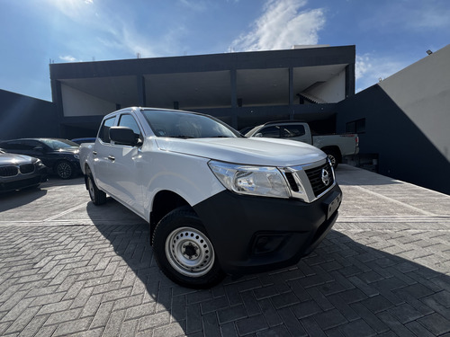 Nissan NP300 2.4 Doble Cabina Se Aa Pack Seg Mt