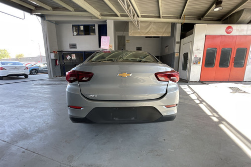 Chevrolet Onix 1.0 LS At