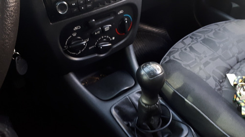 Peugeot 207 1.4 Xr Flex 5p 2011