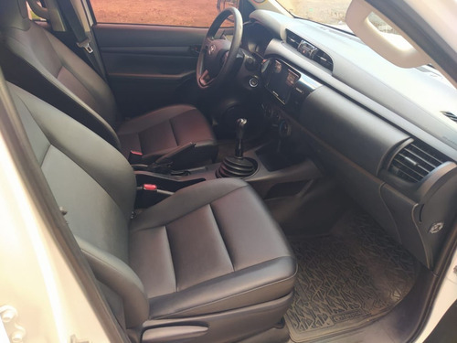 Imagem 6 de 15 de Toyota Hillux Cd 4x4 2.8 Diesel Manual