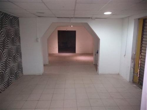 Local Comercial A Pasos Del Centro De La Ciudad