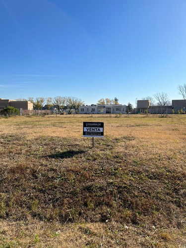 Imagen 3 de 9 de Venta - Lote Barrio Los Alamos - Luján