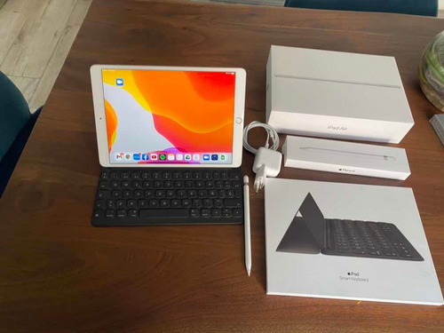iPad Air Apple Pencil Y Smart Keyboard