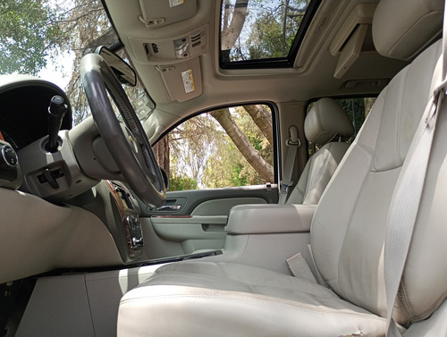 Chevrolet Suburban D Piel Aa Dvd Qc 4x4 At