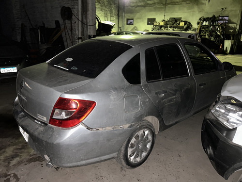 Renault Simbol Autentique 1.6 Pack Ii Chocado No Granizado