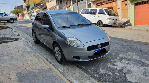 Fiat Punto 2011 1.4 Attractive Flex 5p