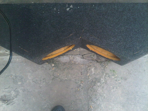 Imagen 3 de 10 de Cajon Para 4 Triaxiales 6x9 Y Otro Para 2 Bajos De 15