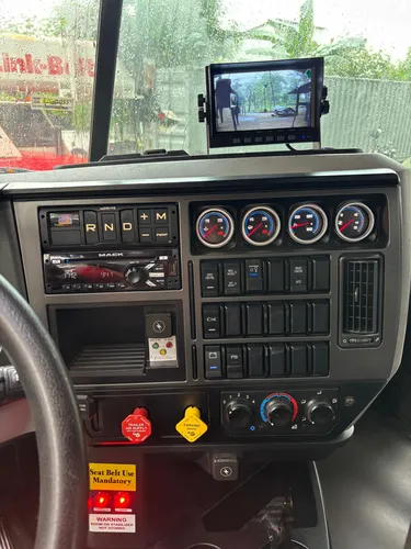 Camión Grúa Mack Granite Gr64f Modelo 2019