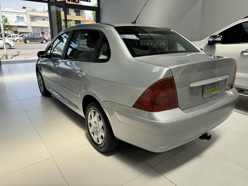 Peugeot 307 1.6 Sedan Xs 110cv Mp3