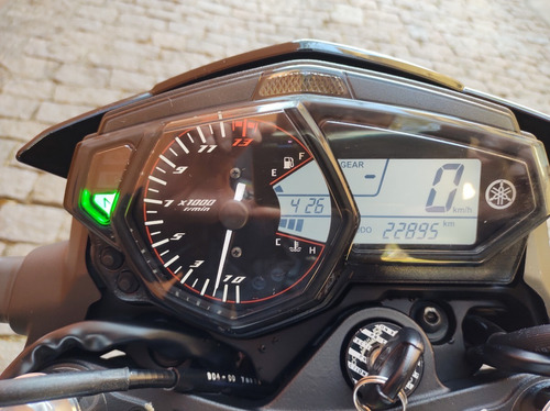 Imagem 3 de 12 de Yamaha Mt 03