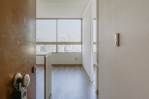 Arriendo Dpto 1h/1b, Portugal 564, Metro Sta Isabel