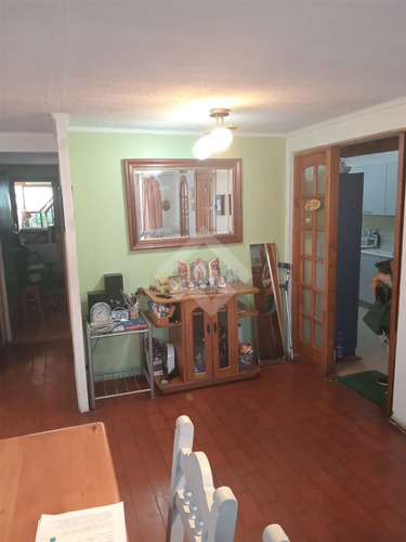 Casa En Venta De 5 Dorm. En Maipú Villa Los Heroes