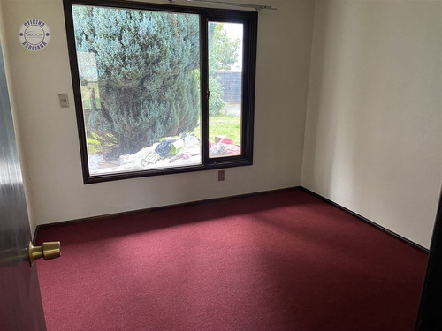 Arrendamos Espaciosa Casa En La Ciudad De Valdivia.
