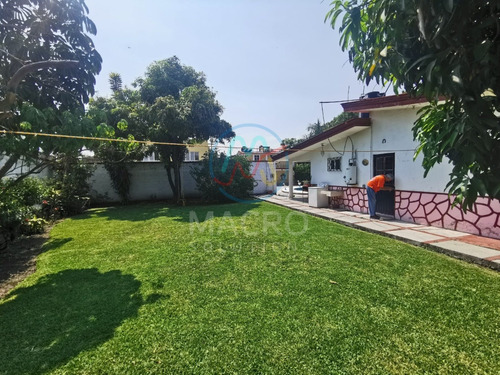Casa En Venta En Col. Niño Artillero Con Departamento Independiente, Jardín Y Alberca Apta A A Créditos