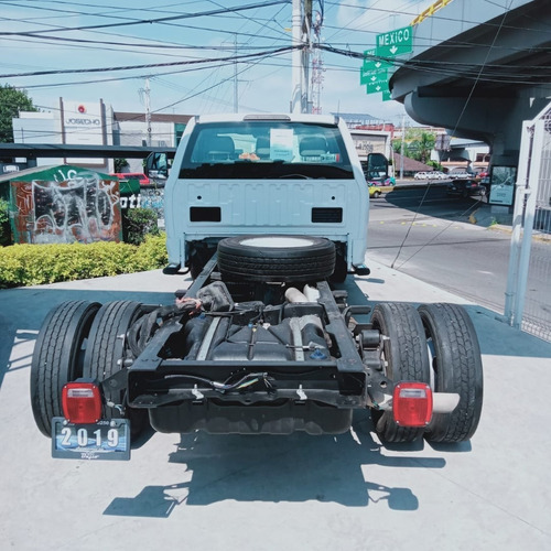 Imagen 4 de 15 de Ford Super Duty F550 2019
