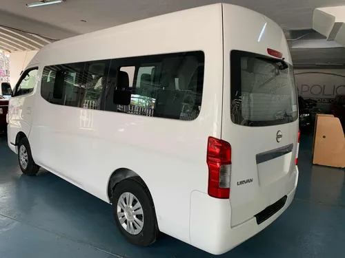 Nissan Urvan Lujo 11 Pasajeros