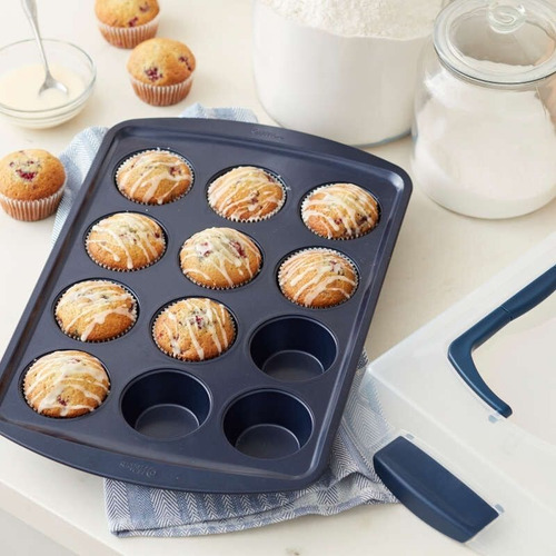 Molde Para 12 Cupcakes Con Tapa Wilton Titanweb