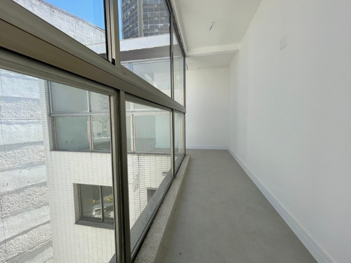 Imagem 29 de 30 de Excelente Cobertura Duplex De Alto Padrão Com Três Suítes Na Avenida Afrânio De Melo Franco, Leblon. - Co00045 - 69400596