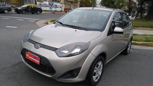 Ford Fiesta Max Ambiente