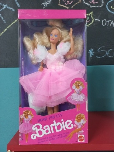 Imagem 1 de 7 de Barbie Home Pretty 1990 Antiga Superstar Sonho Rosas 80 90 