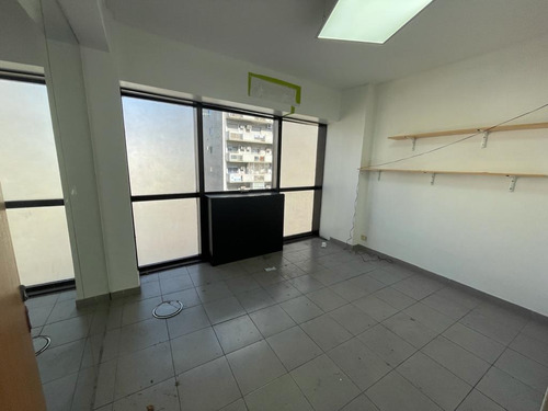 Imagen 6 de 12 de Departamento 3 Ambientes En Edificio Buro Plaza