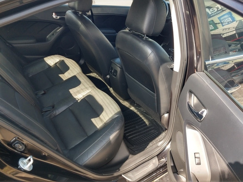 Imagen 15 de 15 de Kia Forte 2.0 Hb Sx At 2018