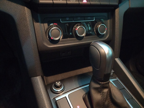 Imagen 11 de 12 de Vw Amarok Highline Dc 4x2 2.0 Tdi At 0km 2021