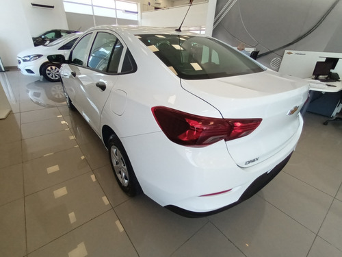 Imagen 19 de 23 de Chevrolet Onix Plus 1.2 Ls Mr