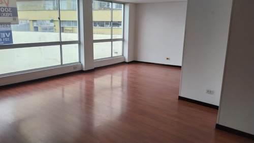 Venta De Apartamento En La Avenida Santander,manizales