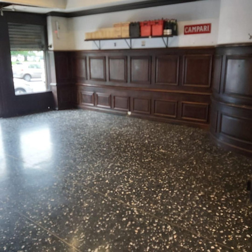 Imagen 7 de 20 de Alquiler, Local Plaza San Martín, 247 M2 Ideal Gastronomia.