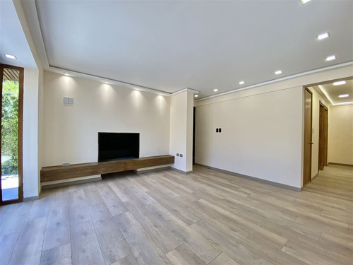Remodelada: Club De Polo / Manuela Cañas