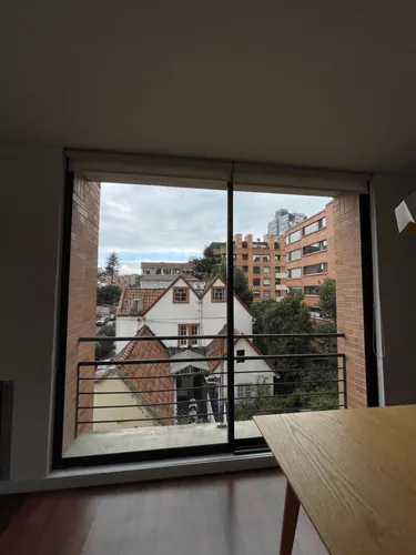 Apartamento En Arriendo En Los Rosales. Cod A21546