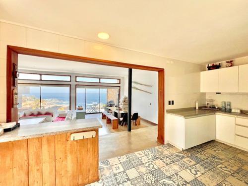 Linda Casa En Venta Con Preciosas Vistas En Zapallar