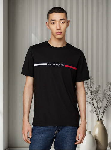 Polera Chest Insert Logo Negro Tommy Hilfiger