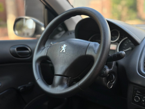 Peugeot 207 1.4 Active 75cv