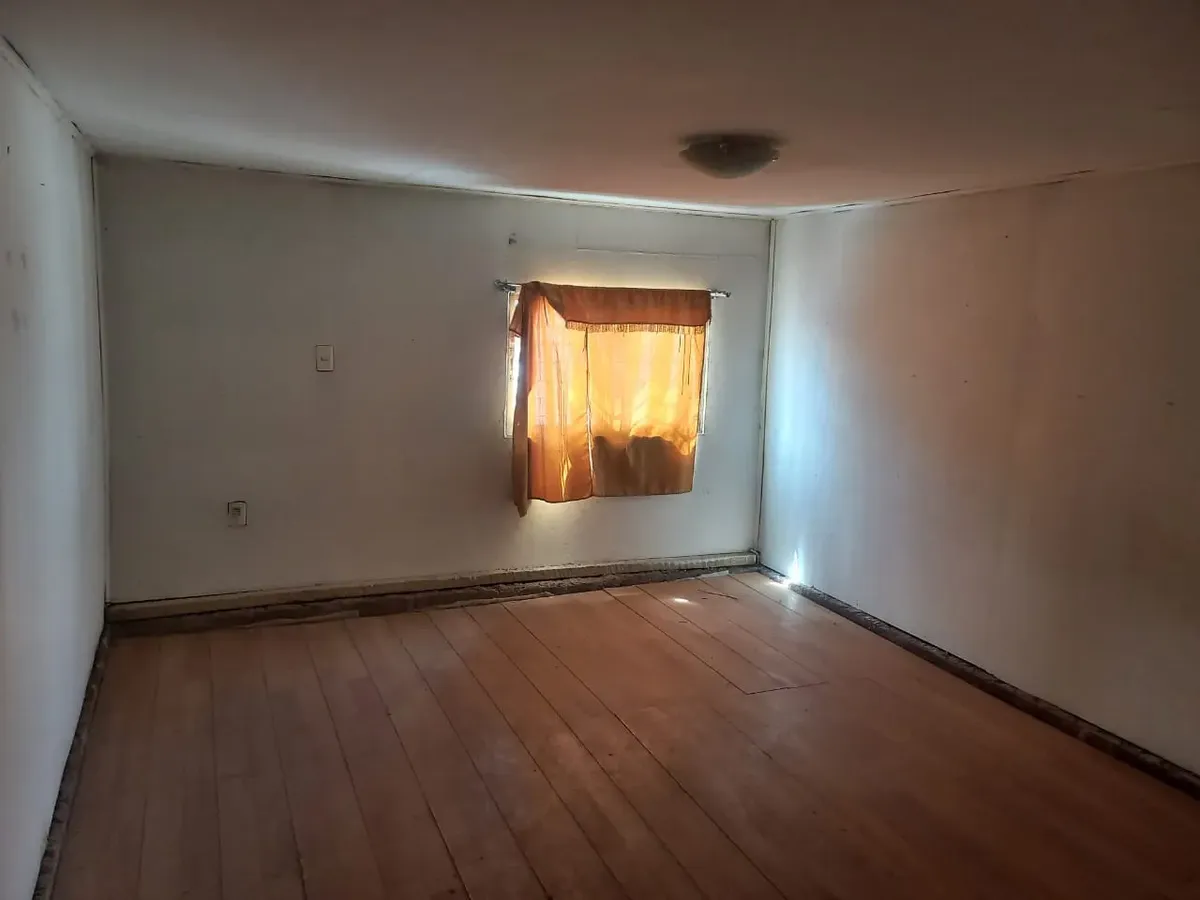 Imagen 3 de 7 de Venta De Casa En Renca Excelente Ubicación Y Lista Para