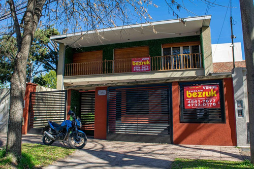 Imagen 1 de 27 de Casa - Mart.-fleming/panam.