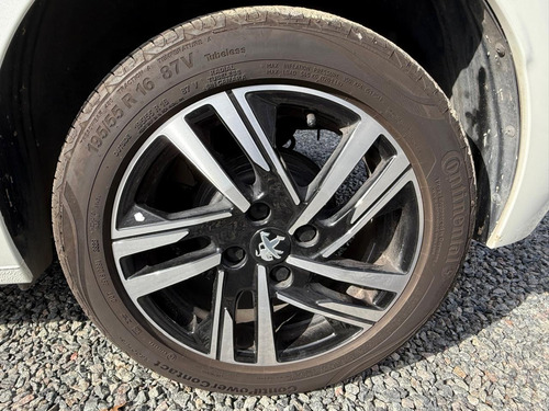 Peugeot 208 1.6 Road Trip At