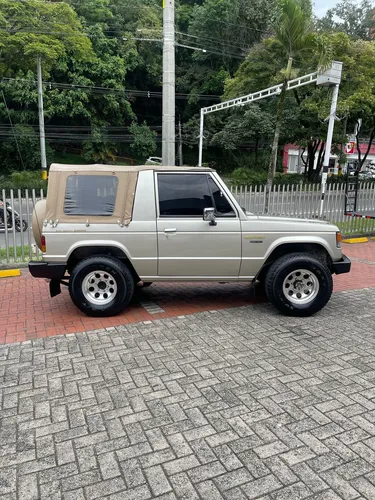 Mitsubishi Montero 2.6 L042 Lona