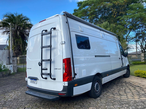Imagem 3 de 15 de Motorhome - Fabricação E Montagem De Motorhome