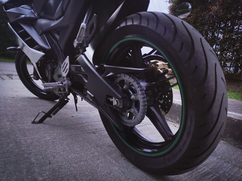 Yamaha Yzfr-15