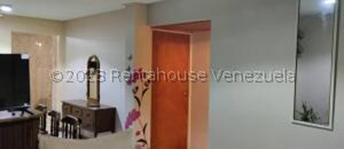 Casa En Venta 2 Niveles Urbanización. Las Eugenias Coro Falcón (r.h.)