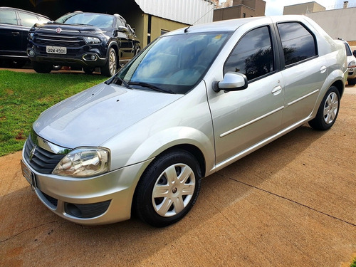 Imagem 6 de 8 de Renault Logan 1.6 Expression Hi-torque