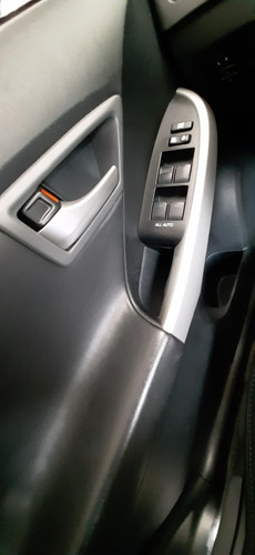 Imagen 13 de 14 de Toyota Prius 2015 1.8 Base Mt