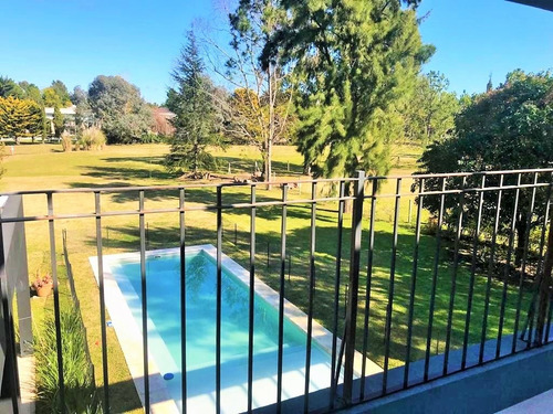 Imagen 14 de 14 de Miralagos - Residencia Vista Área Verde Y Lago.