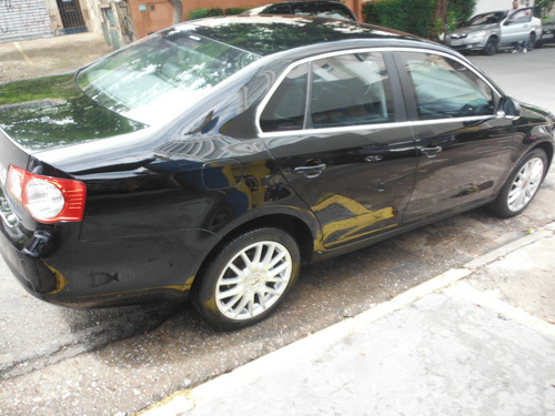 Volkswagen Jetta 2.5 4p