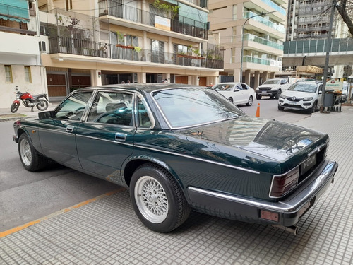 Jaguar Daimler Double Six